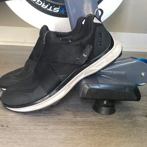 Tiem Cycling / Spin shoes